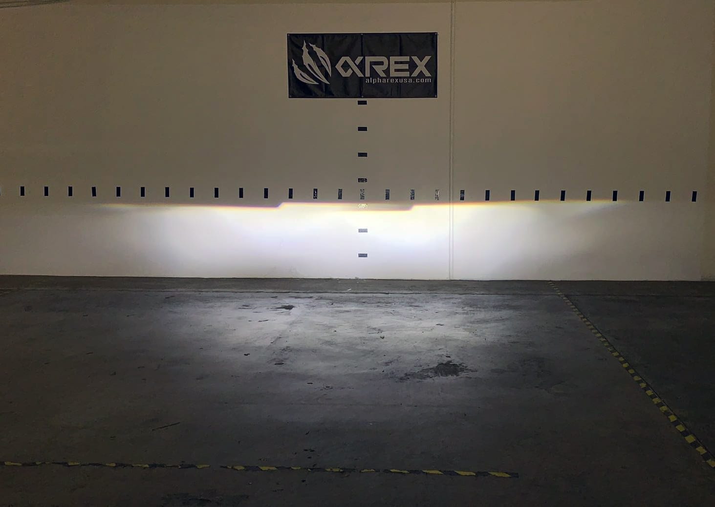 AlphaRex LUXX-Series LED Projector Headlights Black 12-15 Toyota Tacoma